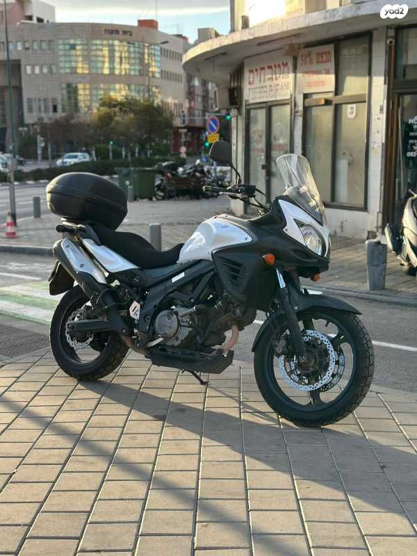 סוזוקי DL650 וי-סטרום