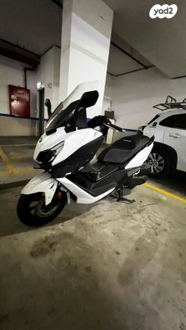 מודעת רכב סאן יאנג קרוזים