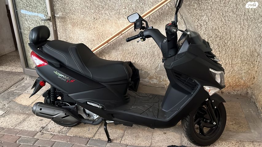 מודעת רכב סאן יאנג ג'וי רייד 200