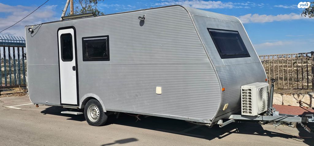 מודעת רכב נגרר (קראוון נגרר)