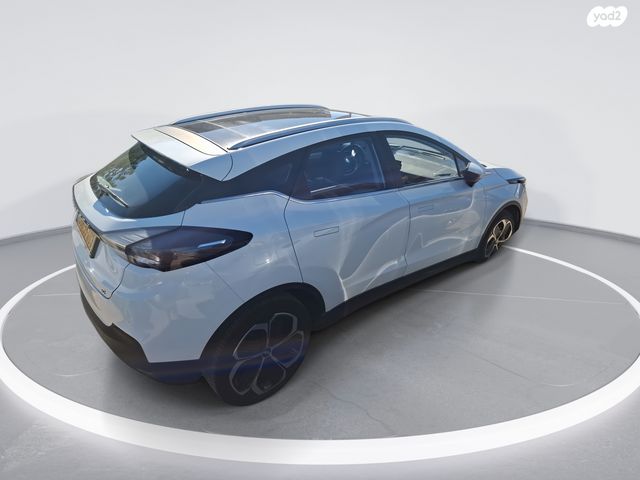 ג׳ילי Geometry C