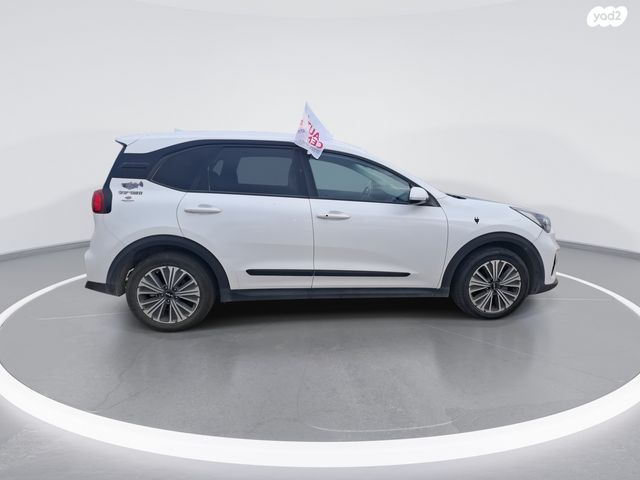 קיה נירו פלוס