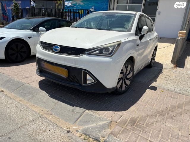 מודעת רכב ג'י.איי.סי GE3