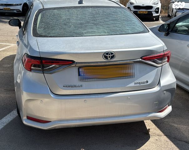 מודעת רכב טויוטה קורולה 1