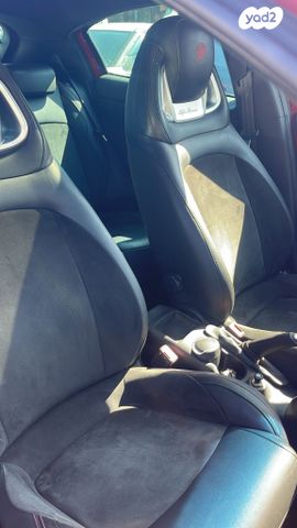 מודעת רכב אלפא רומיאו ג'ולייטה 1