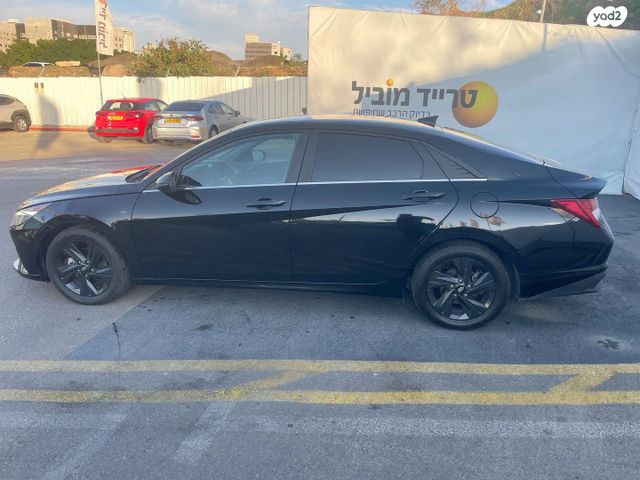 יונדאי אלנטרה