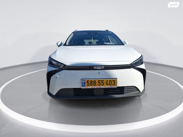 ג׳ילי Geometry C