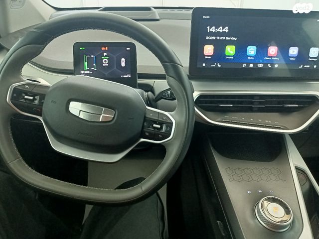 ג׳ילי Geometry C