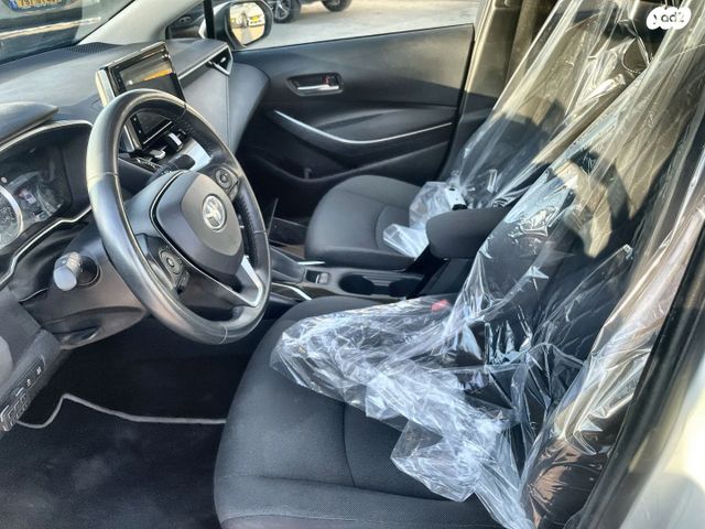 טויוטה קורולה