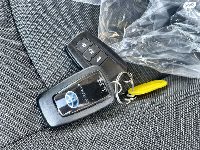 טויוטה קורולה