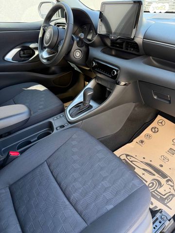 טויוטה יאריס