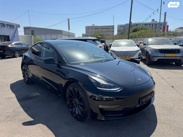 מודעת רכב טסלה מודל 3