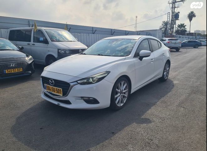 מודעת רכב מאזדה 3