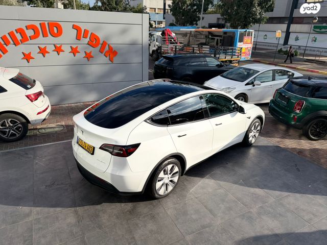מודעת רכב טסלה מודל Y 2