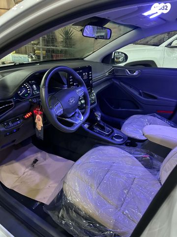 יונדאי איוניק