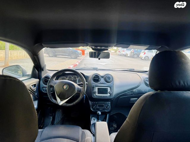 אלפא רומיאו מיטו