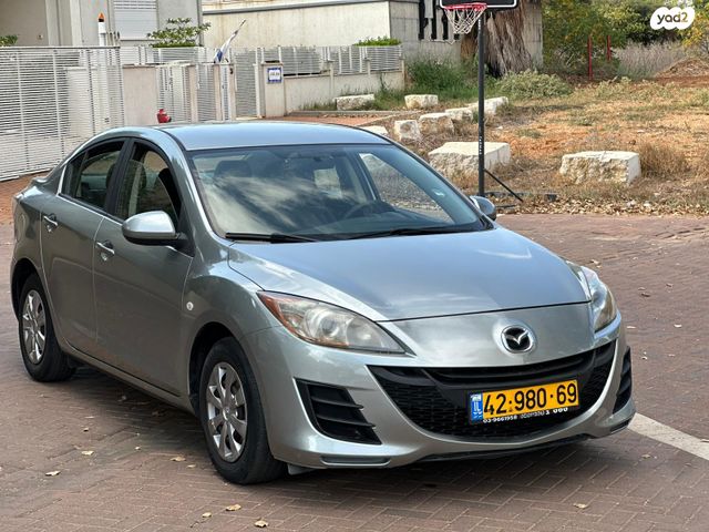 מודעת רכב מאזדה 3