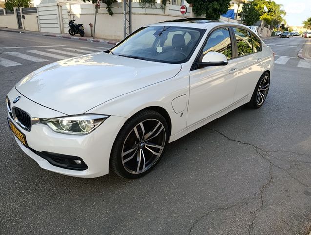 מודעת רכב ב מ וו סדרה 3