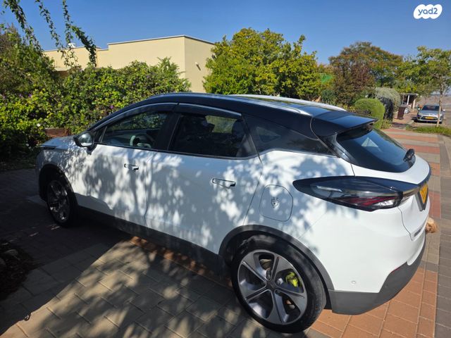 ג׳ילי Geometry C