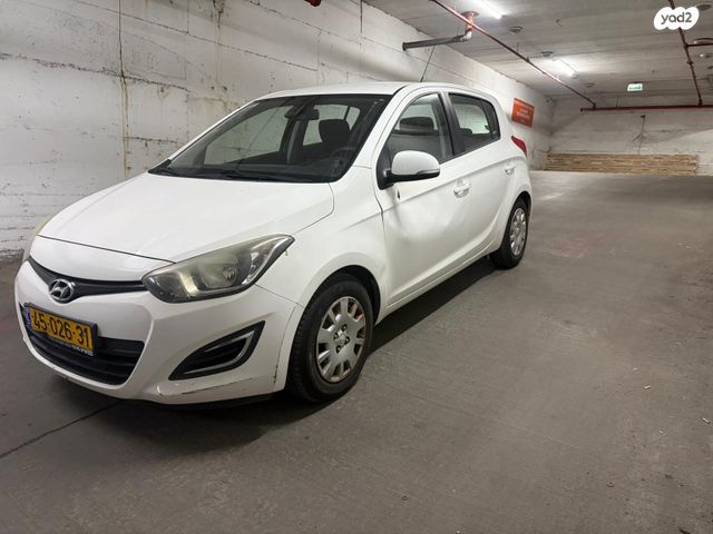 מודעת רכב יונדאי i20