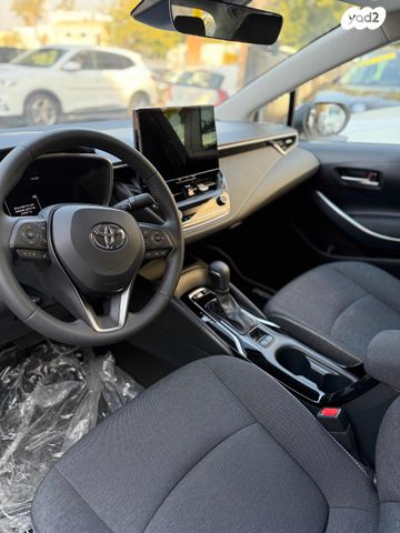 טויוטה קורולה