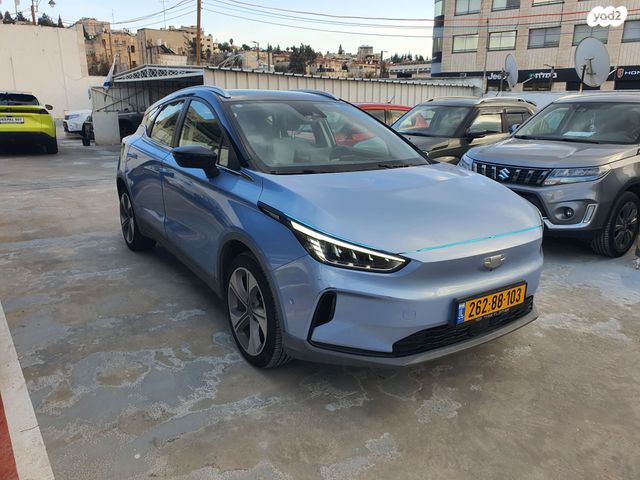 מודעת רכב ג׳ילי Geometry C