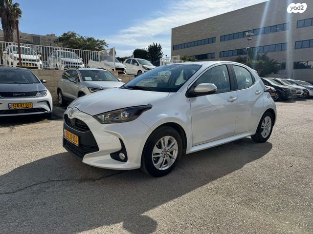 מודעת רכב טויוטה יאריס
