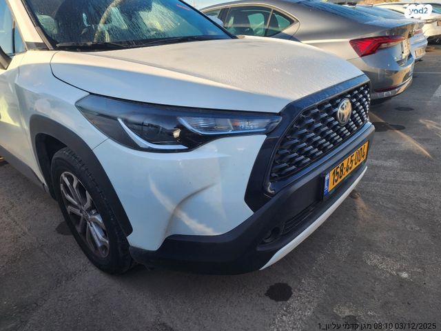מודעת רכב טויוטה קורולה קרוס