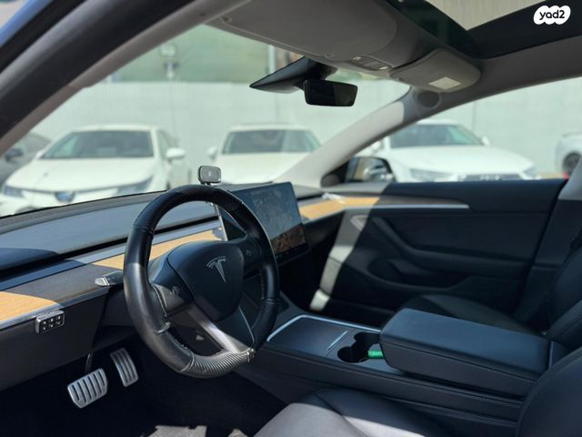 טסלה מודל 3