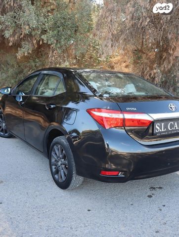 טויוטה קורולה