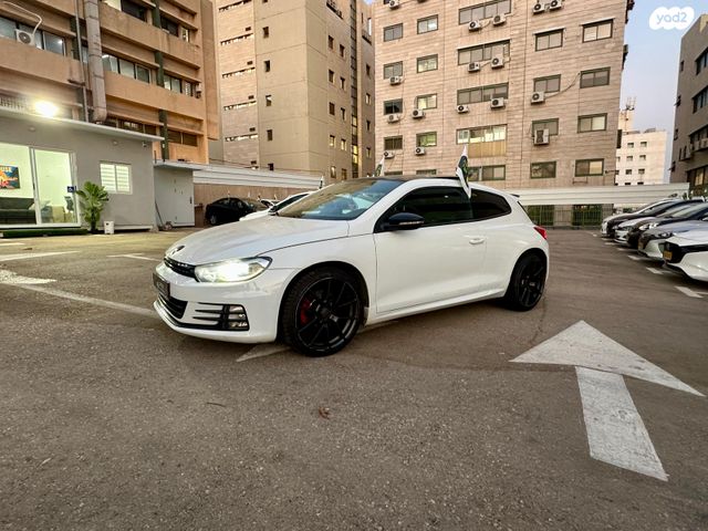 מודעת רכב פולקסווגן שירוקו