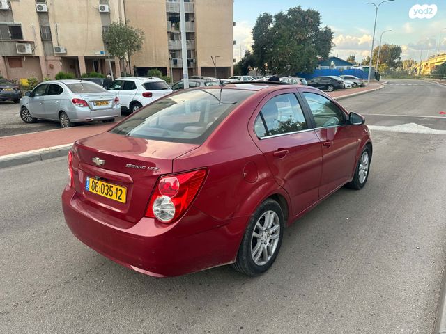 שברולט סוניק