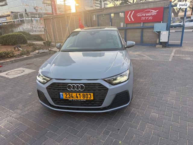 מודעת רכב אאודי A1 1