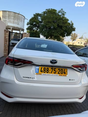 טויוטה קורולה