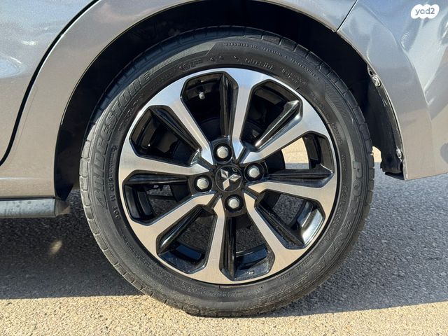 מיצובישי ספייס סטאר