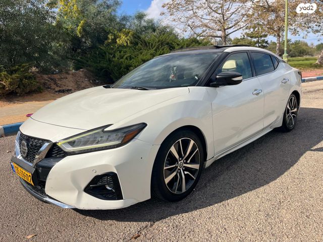 ניסאן מקסימה