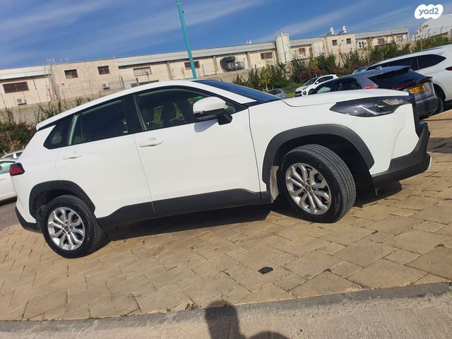 טויוטה קורולה קרוס