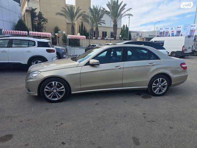 מודעת רכב מרצדס-בנץ E-class