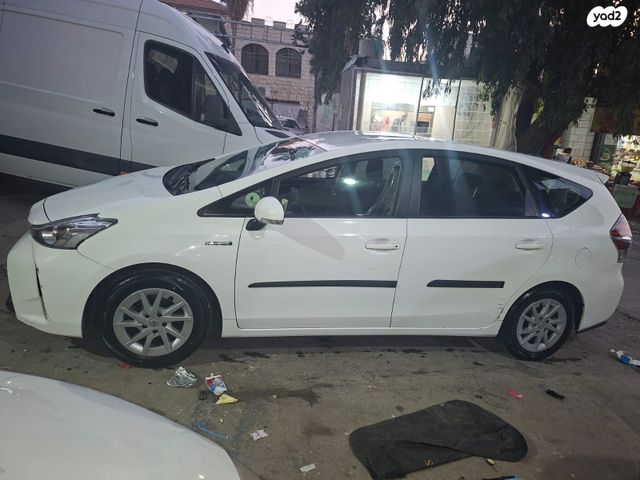 מודעת רכב טויוטה פריוס פלוס