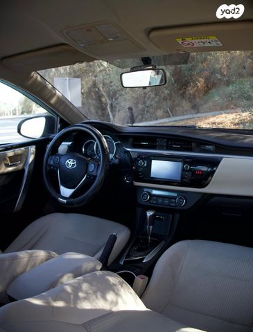 טויוטה קורולה