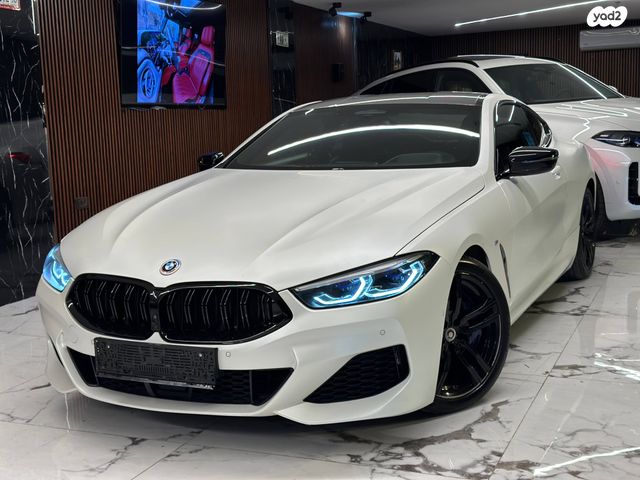 מודעת רכב ב מ וו סדרה 8