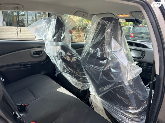 טויוטה יאריס