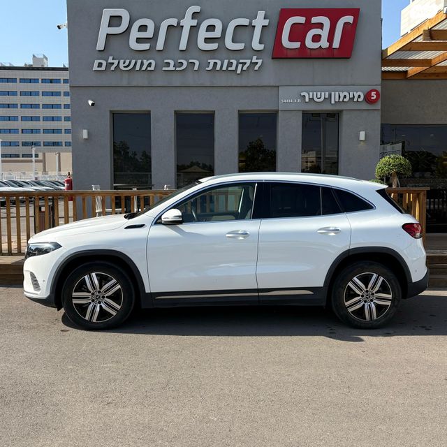 מרצדס-בנץ EQA