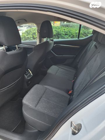 סקודה אוקטביה 