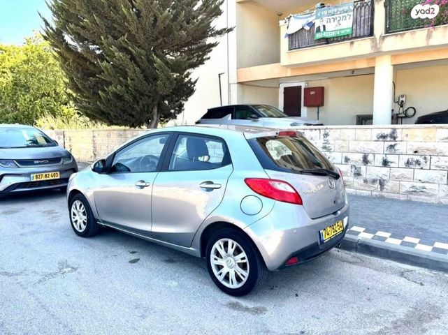 מודעת רכב מאזדה 2 1