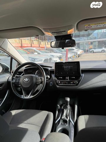 טויוטה קורולה