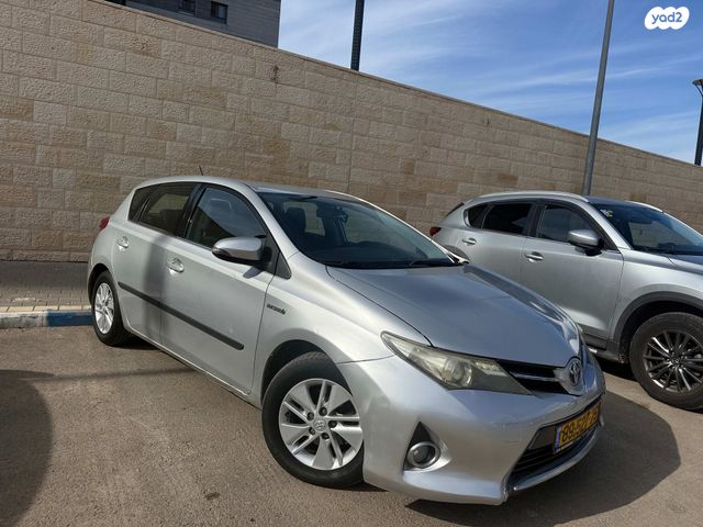 מודעת רכב טויוטה אוריס
