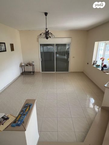 דו משפחתי, רימון 6, נוף הגלעד, בית שאן