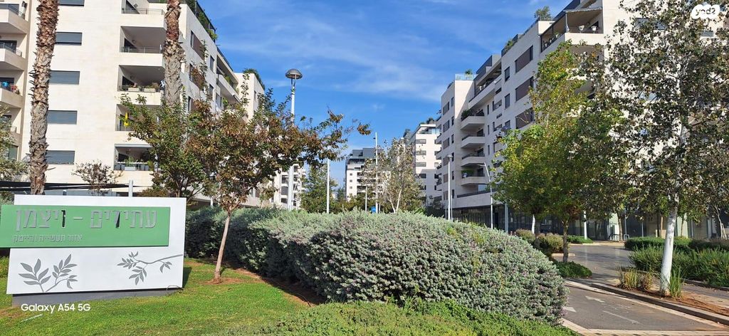 דבורה עומר 9