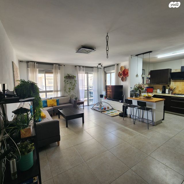 דירה, החולה 23, נווה יהושע, ערמונים, רמת גן